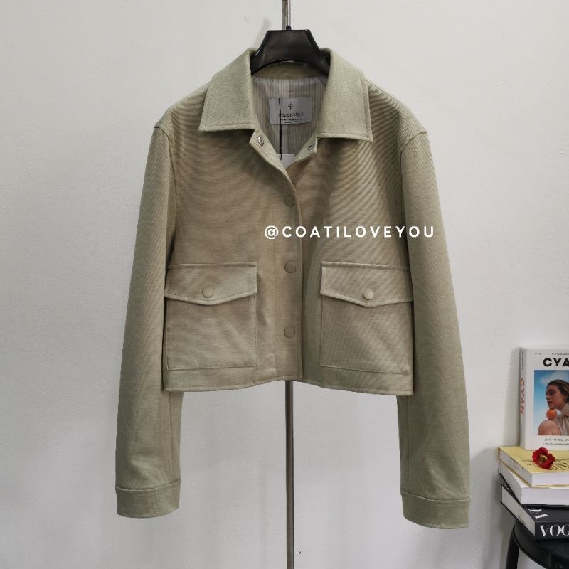 STRADIVARIUS​ CROPPED​ JACKET​ WITH​ POCKET​S
