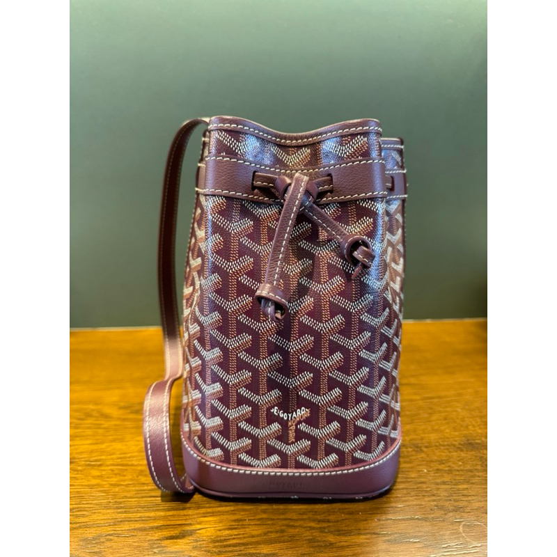 goyard petit flot bucket bag สี burgundy