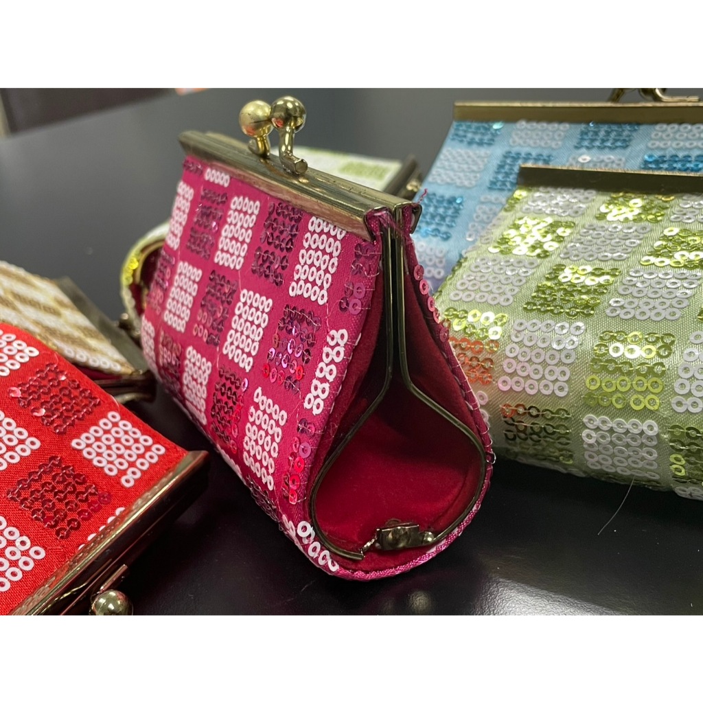 กระเป๋าป๊อกแป๊ก ใส่เหรียญวิบวับ กระเป๋าปิ๊กแป๊ก บัตรเครดิต แบงค์พับครึ่ง ของชําร่วย  ขนาด 10.5 x 7.5 ซม - รูปที่ 4