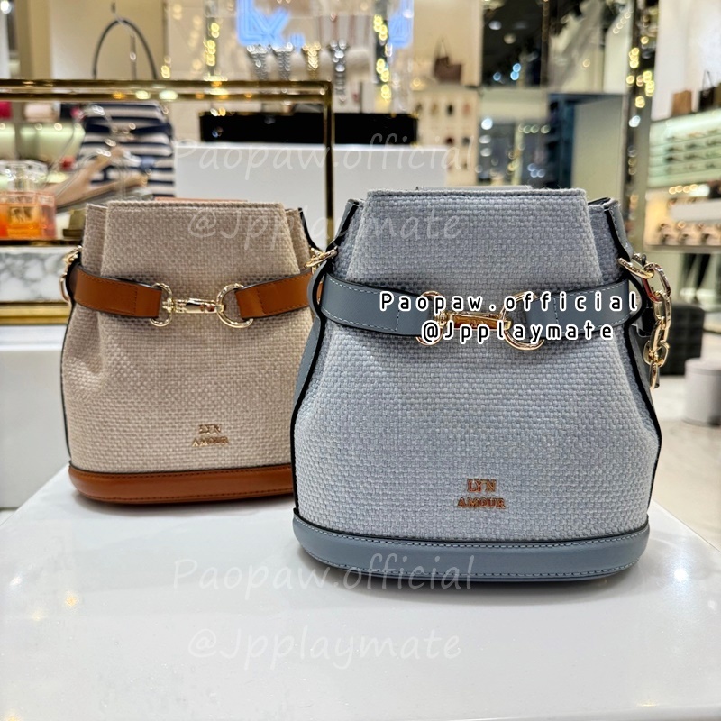 LYN กระเป๋าสะพายข้าง LYN รุ่น Maria Canvas Bucket S : LL24FBF017 แท้จากชอป พร้อมอุปกรณ์