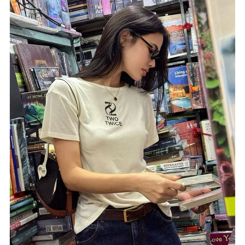 Ultra soft T-shirt Twotwice เสื้อเนื้อ Tencel และ wool พร้อมส่ง