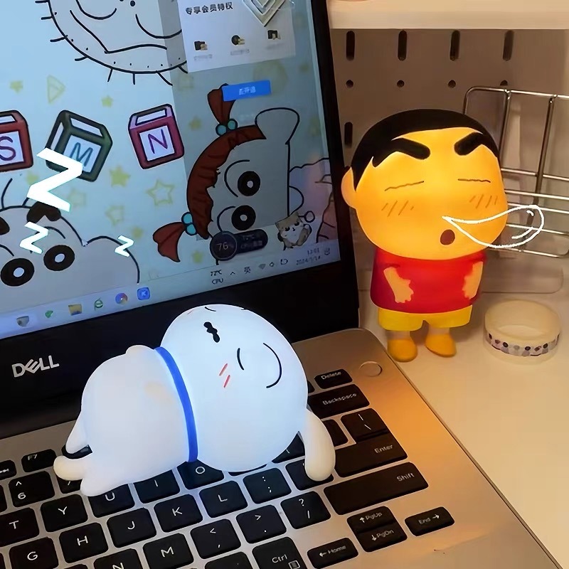 Crayon Shin-chan โคมไฟตั้งโต๊ะ LED โคมไฟการ์ตูนน่ารัก