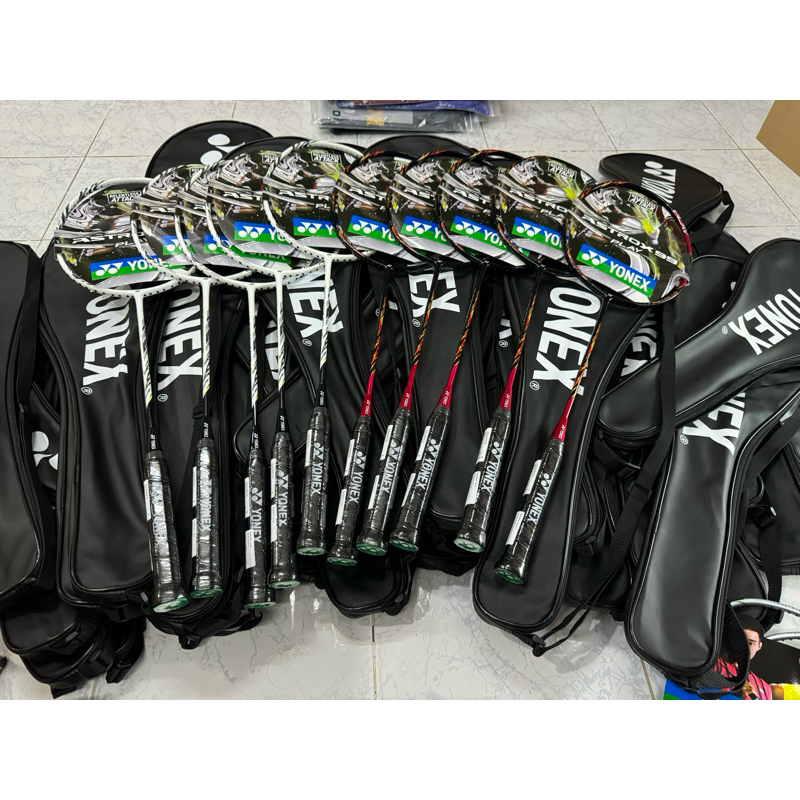 Astrox 99 Play ขาว/แดง