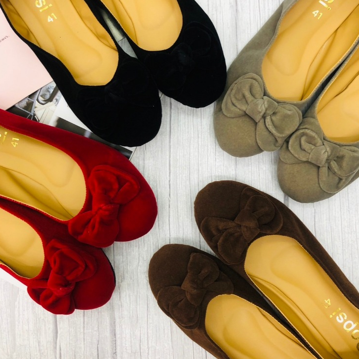 (No.233)รองเท้าหุ้มส้น เบอร์ 36-45 หัวมน เนื้อกำมะหยี่ แต่งด้วยโบว์ใหญ่