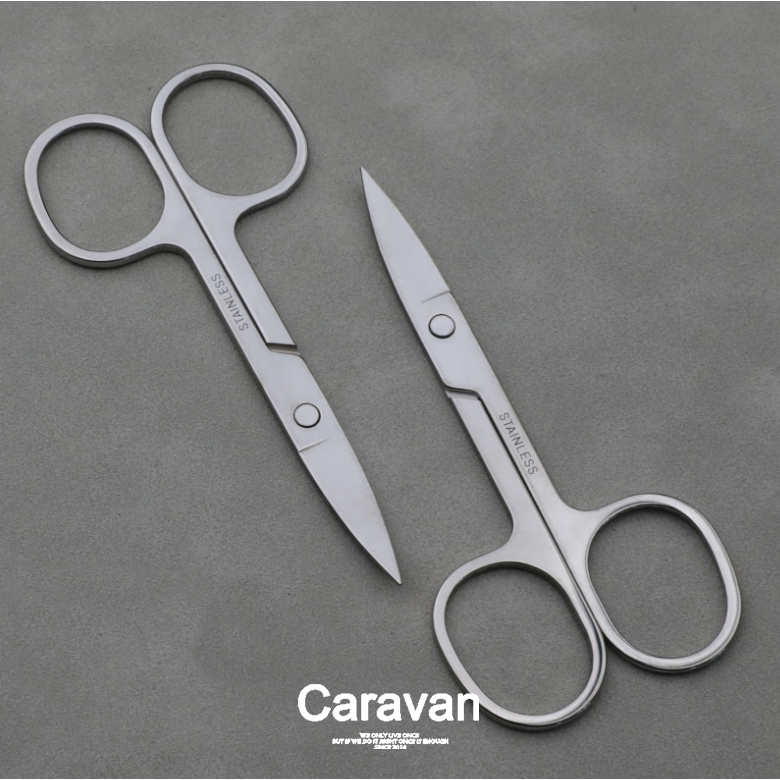 Caravan crew Eyebrow scissors กรรไกรจัดแต่งทรงคิ้ว เล็มขนคิ้ว ขนาดกะทัดรัด จัดเก็บง่าย ดีไซน์มินิมอล