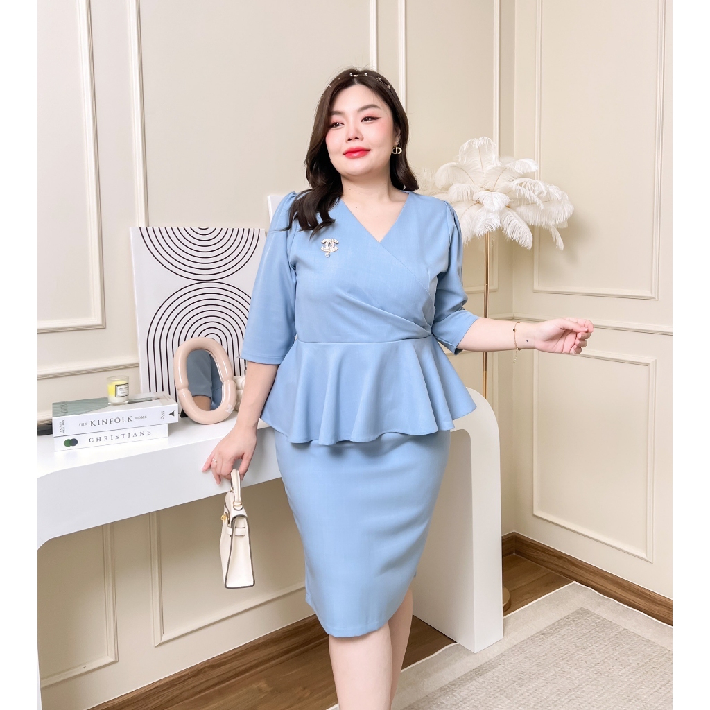 Montra-สีฟ้า Plus size Fashion ไซส์อก 40 42 44 46 และ 48 นิ้ว ชุดสำหรับคนอ้วน แบบสุภาพทางการ ใส่ทำงาน ไปงานแต่ง