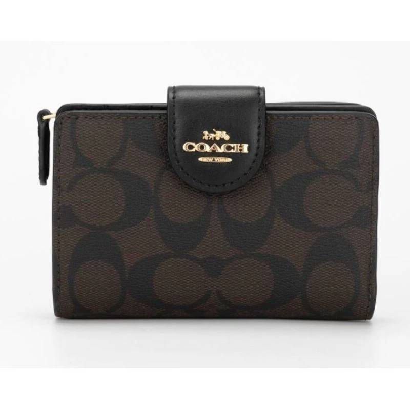 พร้อมส่งกระเป๋าสตางค์ Coach C0082 Medium Corner Zip wallet in Signature Canvas ของแท้ 100%