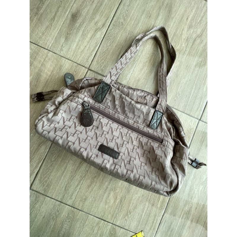 กระเป๋าสะพาย กระเป๋า Flynow มือสอง