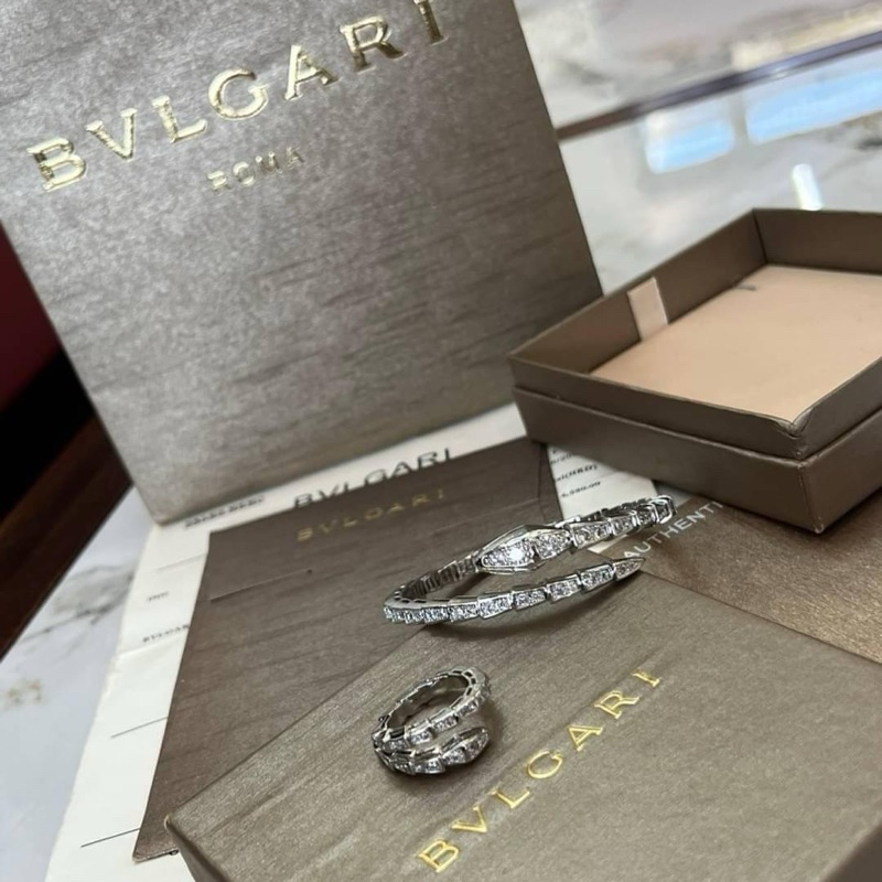 กำไลและแหวนเข้าเซต  BVLGARI✨✨