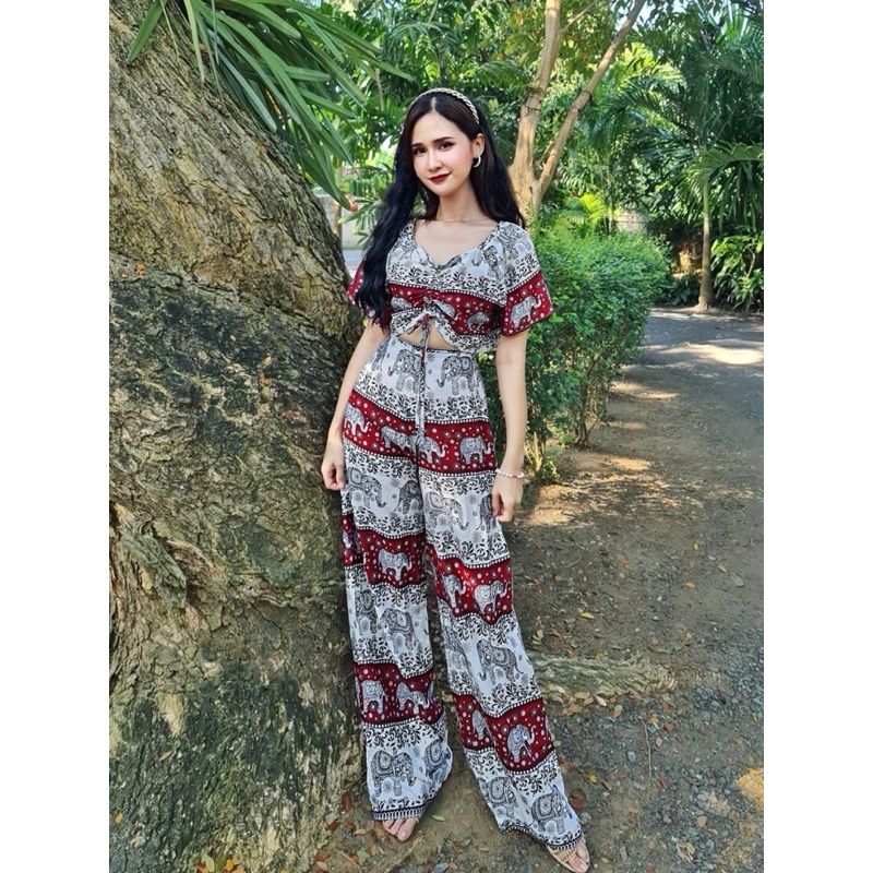 ชุดเซ็ทน้องช้างไทยเสื้อ+กางเกงยาว ใส่ใครเห็นใครก็ชม ผ้าไหมอิตาลีนิ่มๆ ใส่สบาย แบบสวยมากมัมมี้ ผู้หญิง