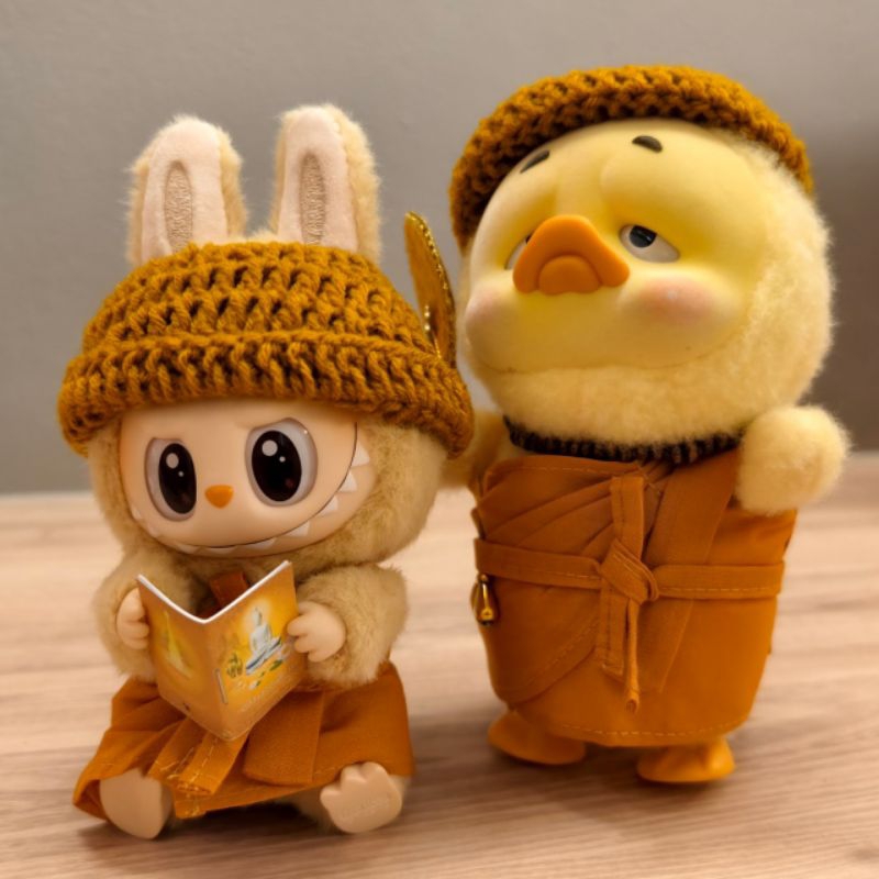 พร้อมส่ง ชุดลาบูบู้ ชุดพระลาบูบู้ v.2  ชุดเณรลาบูบู้ v.2ชุดชี ชุดปฏิบัติธรรม จีวรลาบูบู้ เสื้อลาบูบู้ v.2  labubu v.2 ราคา ถูกที่สุด ดีลบีเคเค แกลเลอรีภาพที่ 6