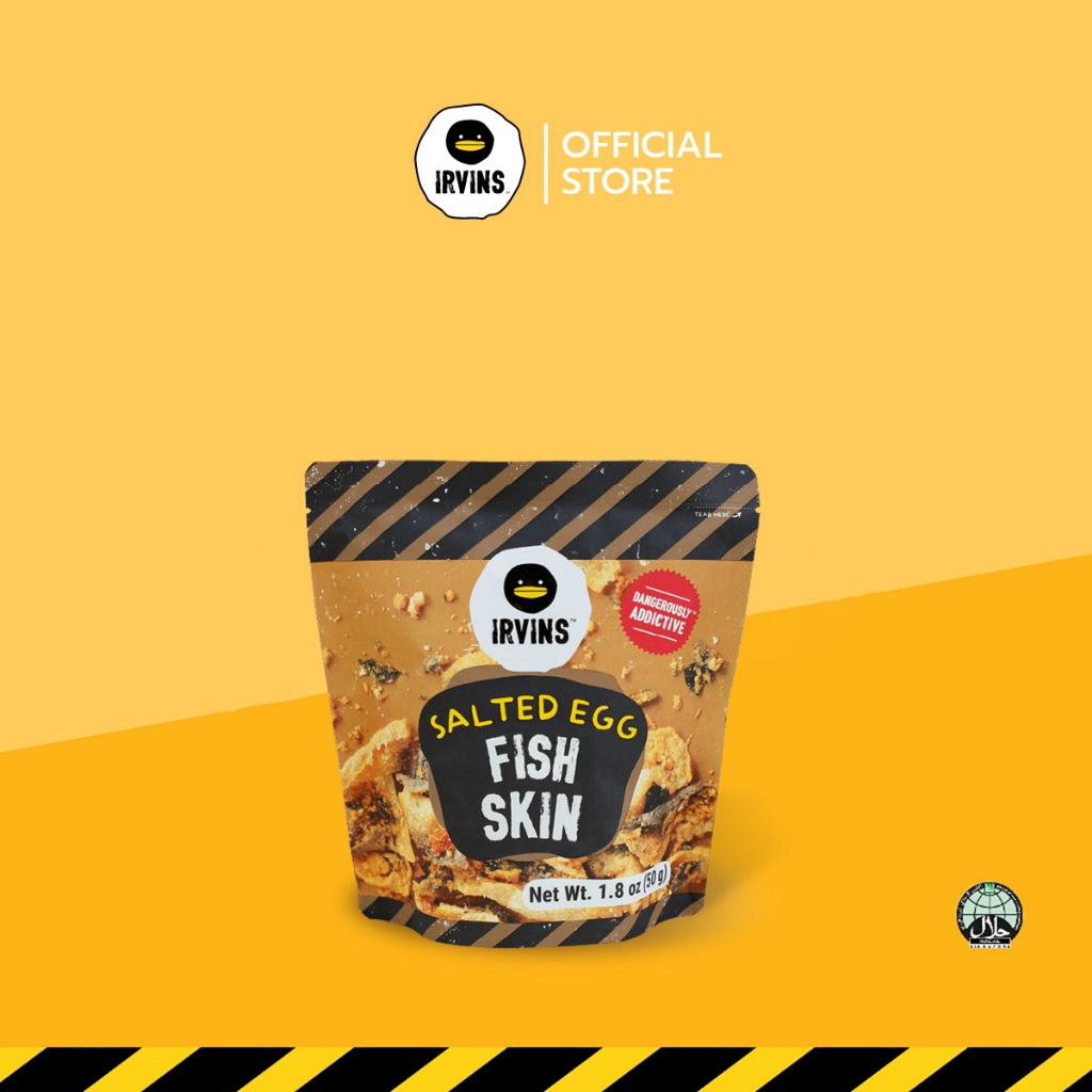 IRVINS มินิหนังปลาทอดกรอบเคลือบไข่เค็มรสเผ็ด (Mini Hot Boom Salted Egg Fish Skin) ขนาด 50 g