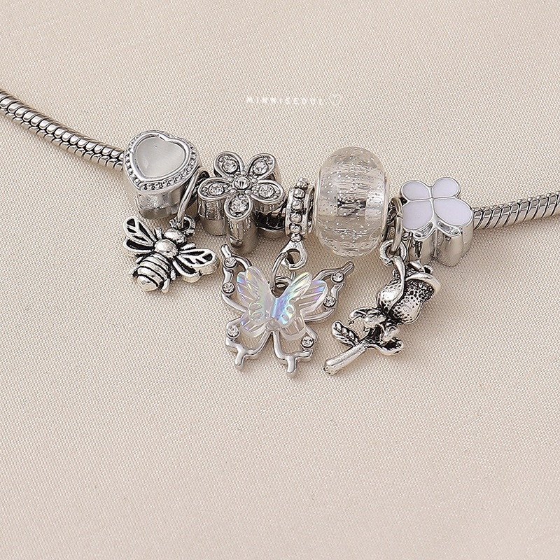 A80 สร้อยข้อมือ BEAUTIFUL Butterfly silver ไม่ลอก ไม่ดำ สายปรับได้ จัดส่งทุกวัน ราคา ถูกที่สุด ดีลบีเคเค แกลเลอรีภาพที่ 5