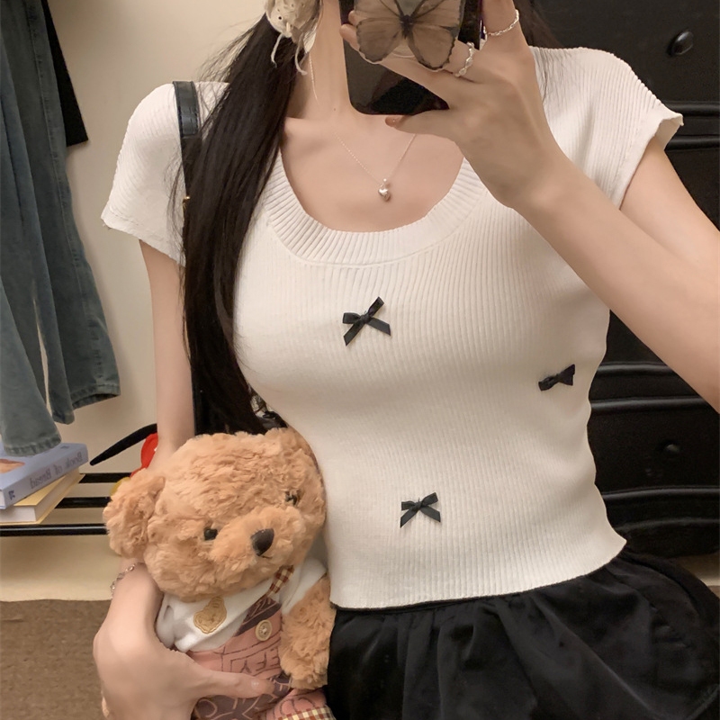 สไตล์ฝรั่งเศส Bow บินเสื้อถักผู้หญิง High-end Top Niche Design Top BF