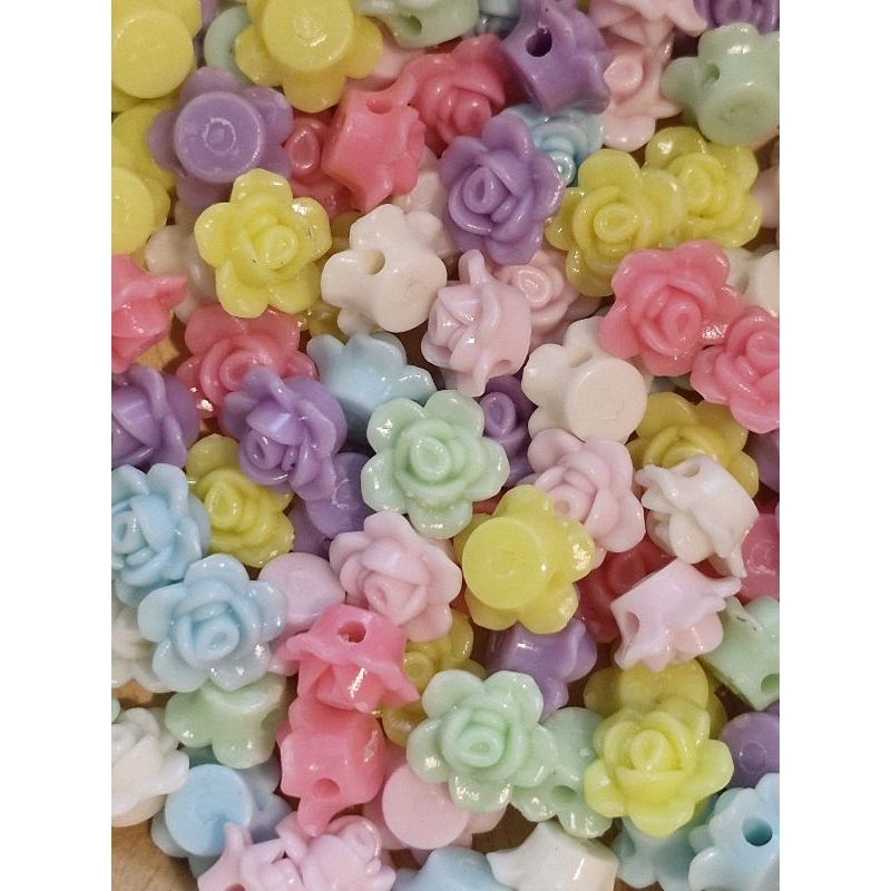 ลูกปัดกุหลาบสีหวานๆห่อ100ชิ้น25บาทขนาด12 มิล