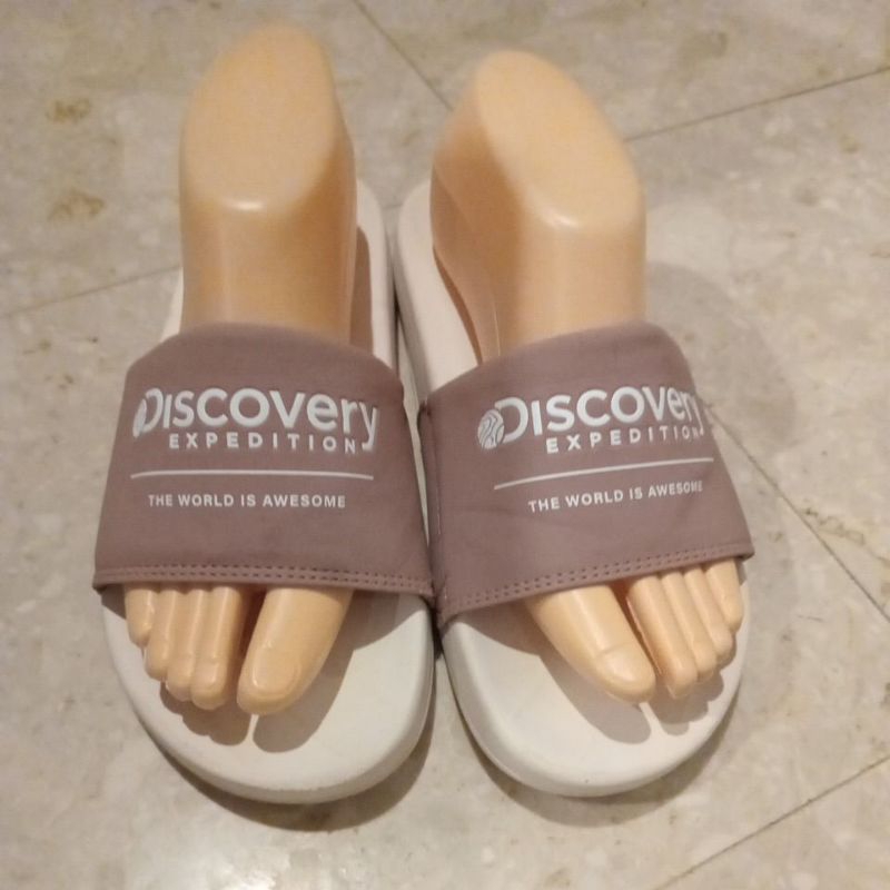 รองเท้าแตะยี่ห้อ Discovery Expedition แท้  (มือสอง)