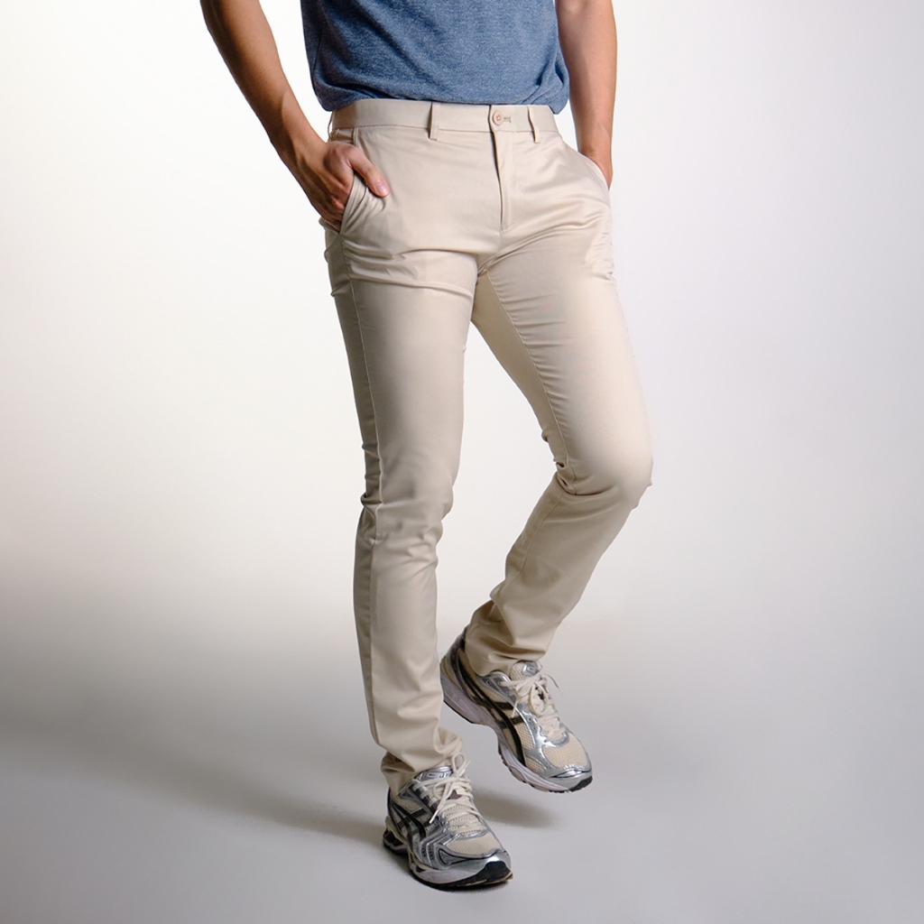 era-won กางเกงสแลคขายาว Workday Lightweight ทรง Super Skinny สี Cream