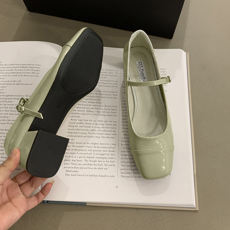 Luckkyshoes ราคาถูก รองเท้าส้นสูงแฟชั่น ดีเทลทางการ ดูเรียบร้อยใส่ได้หลายโอกาส แมทช์ได้ทุกการแต่งกาย มีทั้งหมด 4 สีสุดปั