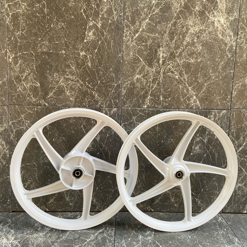 ล้อแม็ก สีขาวล้วน ใส่ wave110i 125i ปลาวาฬ หน้าดิสหลังดั้ม