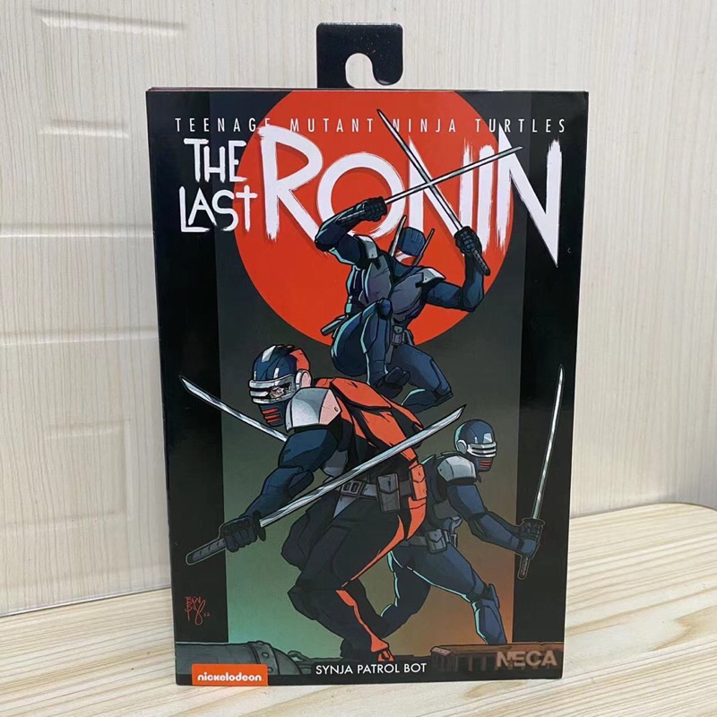 NECA TMNT : The Last Ronin Synja Patrol Bot Action Figure 18 cm