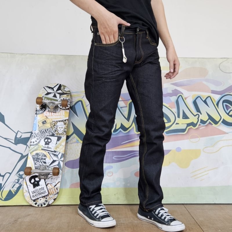 กางเกงยีนส์​ Hirock​กระบอกเล็กปั้นเฟด(ผ้าดิบ)​ แถมป้ายห้อยพร้อมตะขอ