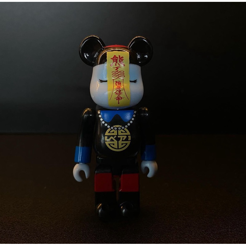 พร้อมส่งถึงไวมากๆ BE@RBRICK Jiangshi (ผีจีน) 100% (แกะโชว์)