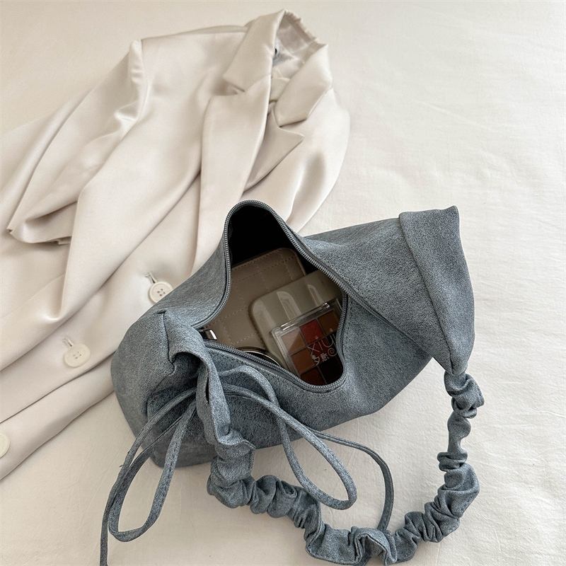 bag_1(BAG2070) กระเป๋าสะพายไหล่หนังพียู-ปรับสายย่นสะพายข้างได้