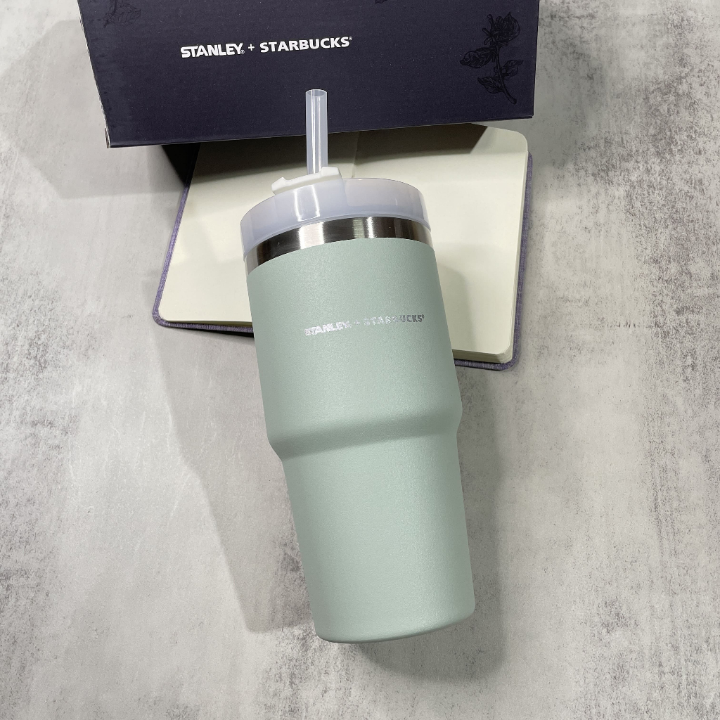 พร้อมส่ง เยติ แก้วสตาร์บัค STANLEY เก็บความเย็น ปรับอุณหภูมิ พกพา ขนาด 20 Oz. สีเขียว