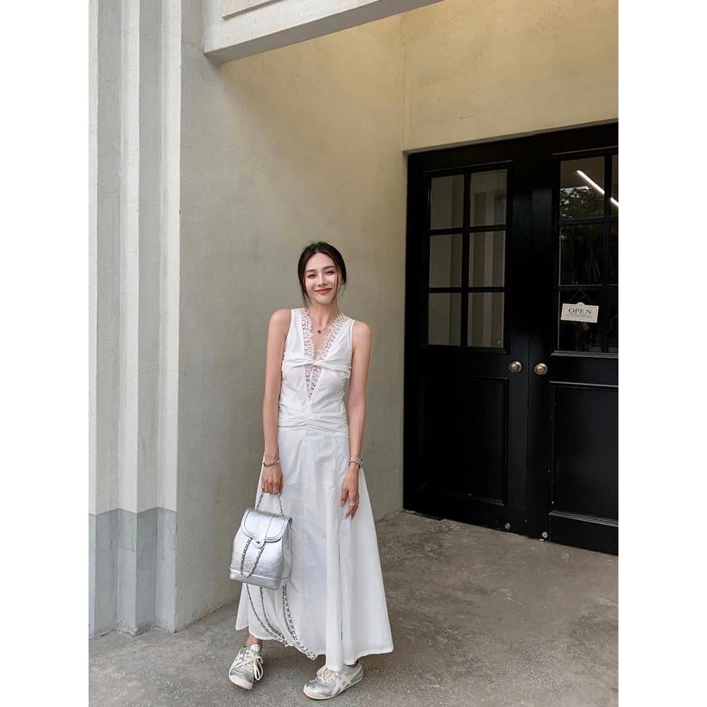 Mogwany พรี Adele Lace Dress เดรสขาวยาว แต่งลายลูกไม้ช่วงอก,หลัง สวยมาก เซ็กซี่นิดๆ ใส่เที่ยว,ใส่ออกงาน