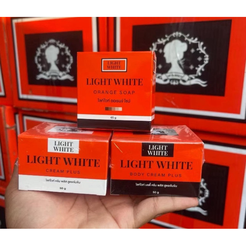 ไลท์ไวท์ เลิฟลี่ Light White Body Cream ชุด 3 ชิ้น