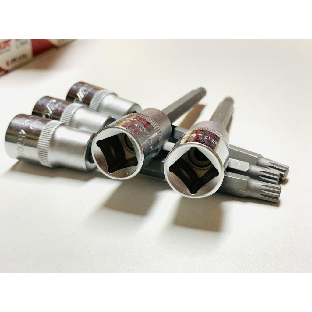 ลูกบล็อกซ์ยาว 1/2 ยาว M8 ของแท้ JTC Auto Tool รุ่น 45708120