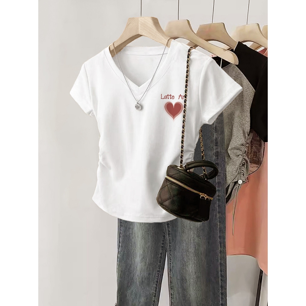 เสื้อยืดครอปเอวลอยทรงเข้ารูป คอวี สไตล์เกาหลี เสื้อสาวอวบ สาวฮอตสาว หลายรูปแบบ เสื้อยืดผู้หญิงน่ารักๆ