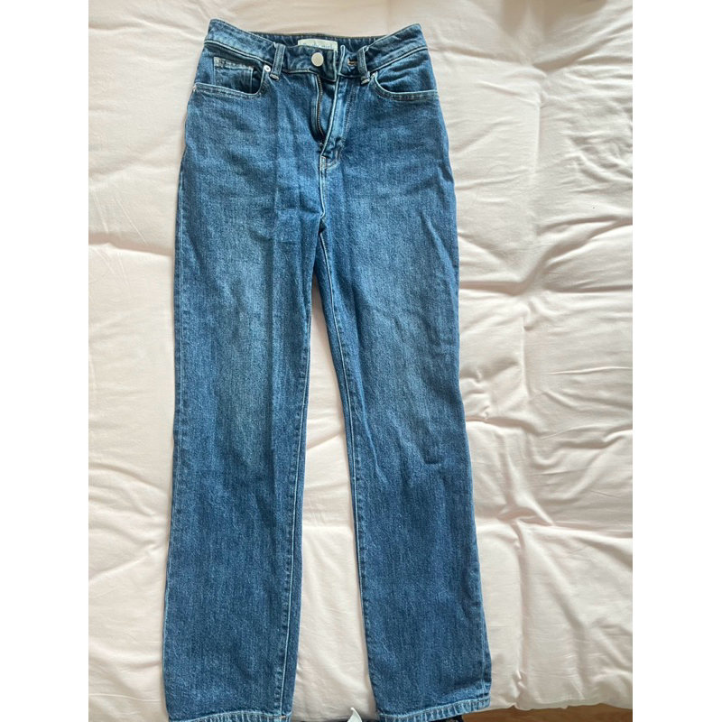 TDGA.CO ส่งต่อ กางเกงยีนส์ Body Girl รุ่น Wesley Basic Jeans