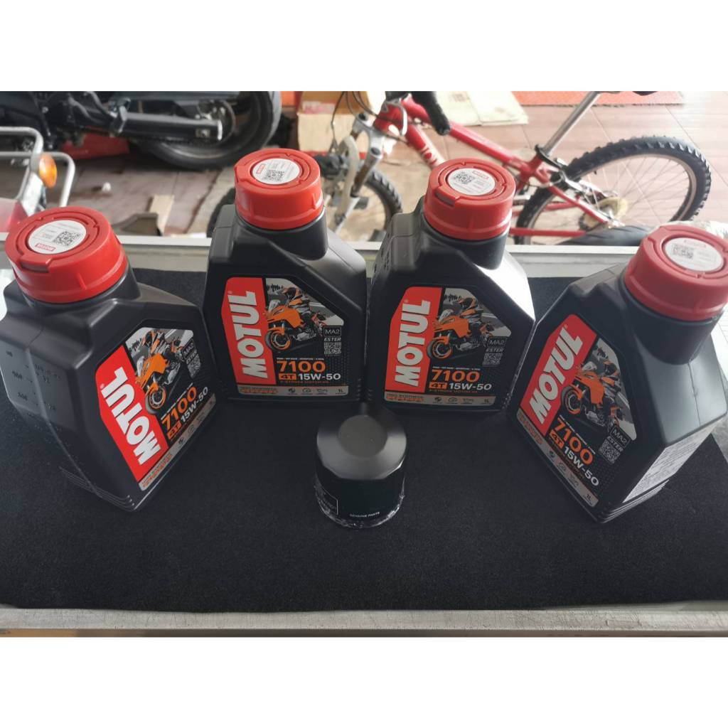 ชุดถ่ายน้ำมันเครื่อง MOTUL 7100 15W-50 4 ลิตร ฟรี กรองน้ำมันเครื่อง Triumph benelli Honda Kawasaki
