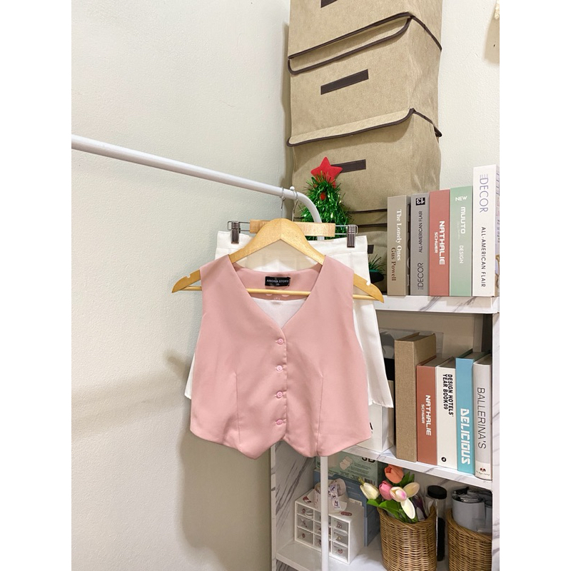 ให้ไลฟ์แจ้งได้ค่ะ Used 🌷เสื้อกล้ามสีชมพูผ้าดี งานป้าย Anona story🌷