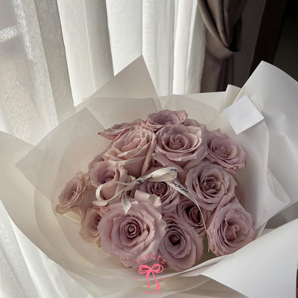 3 หลา * ริบบิ้นผ้าซาตินสกรีนลายสีทอง JUST FOR YOU ขนาด 2.5 cm ผูกของขวัญวันเกิด