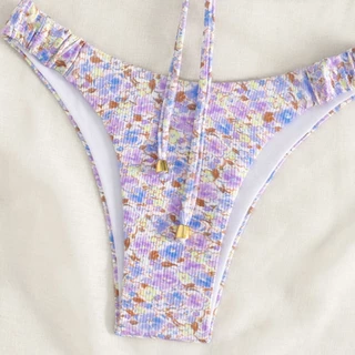 BikiniSexy 👙👙 ชุดว่ายน้ําเซ็กซี่ ชุดว่ายน้ำแฟชั่น ดอกไม้ สายรัดหน้าอก มี โครง เนื้อผ้าดี พร้อมส่งจากไทย