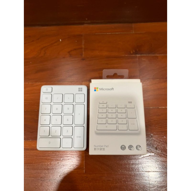 Number Pad ของ Microsoft มือสอง สภาพดี แทบไม่ได้ใช้งานเลย