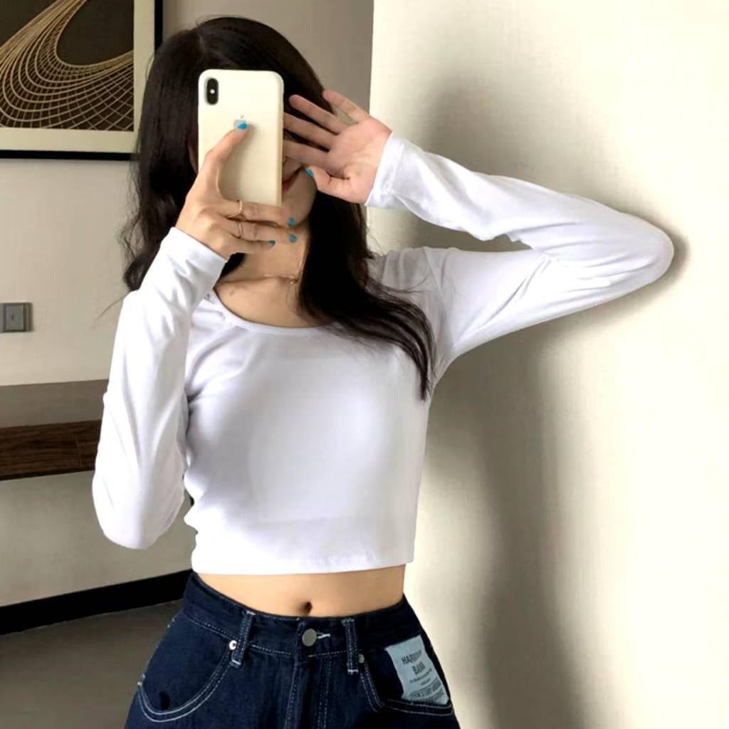 เสื้อครอปคอกลมแขนยาว เอวลอย (ผ้าคอตตอน) เสื้อครอปแขนยาว เสื้อครอปเอวลอย สวยแซ่บ ควรมีติดตู้ไว้
