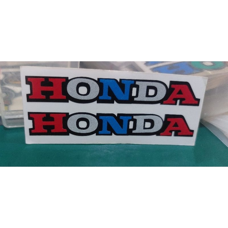 sricker HONDA สลับสีธงชาติไทย 3m8×1.5cm