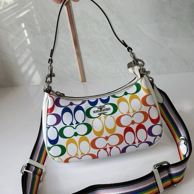 💫พร้อมส่ง 🛍️Coach  Teri Shoulder Bag In Rainbow Signature Canvas (CA176)