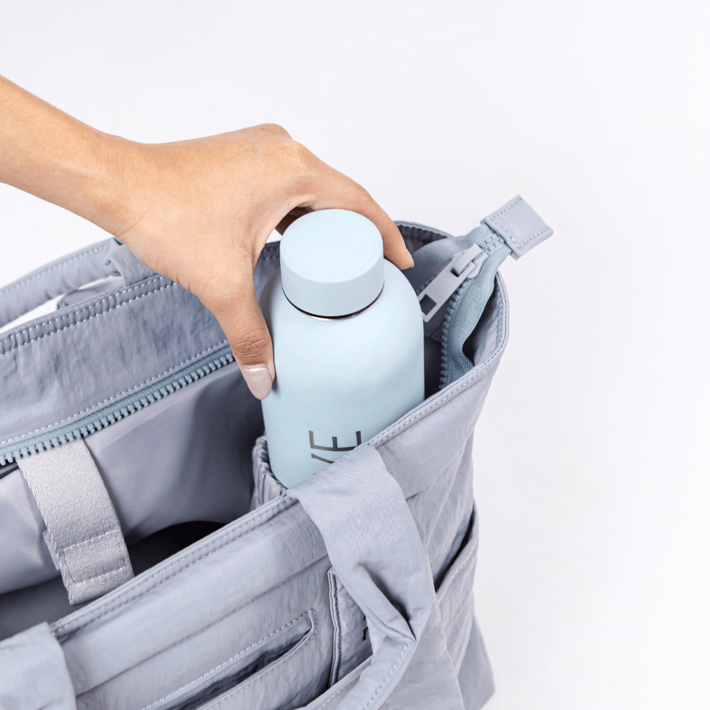 Puffy Daytrip Tote รองรับ Laptop 15 นิ้ว กระเป๋าใส่โน๊ตบุ้ค กระเป๋าผ้าไนลอน น้ำหนักเบา