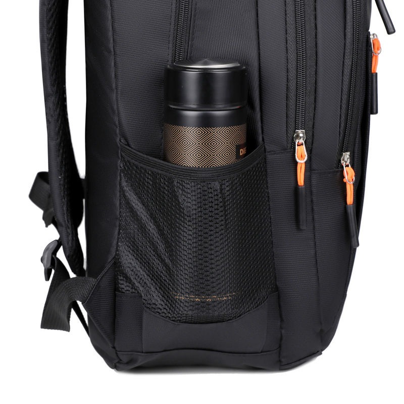 กระเป๋าเป้สีดำผู้ชาย แฟชั่น Backpack รุ่น M45กระเป๋าเป้