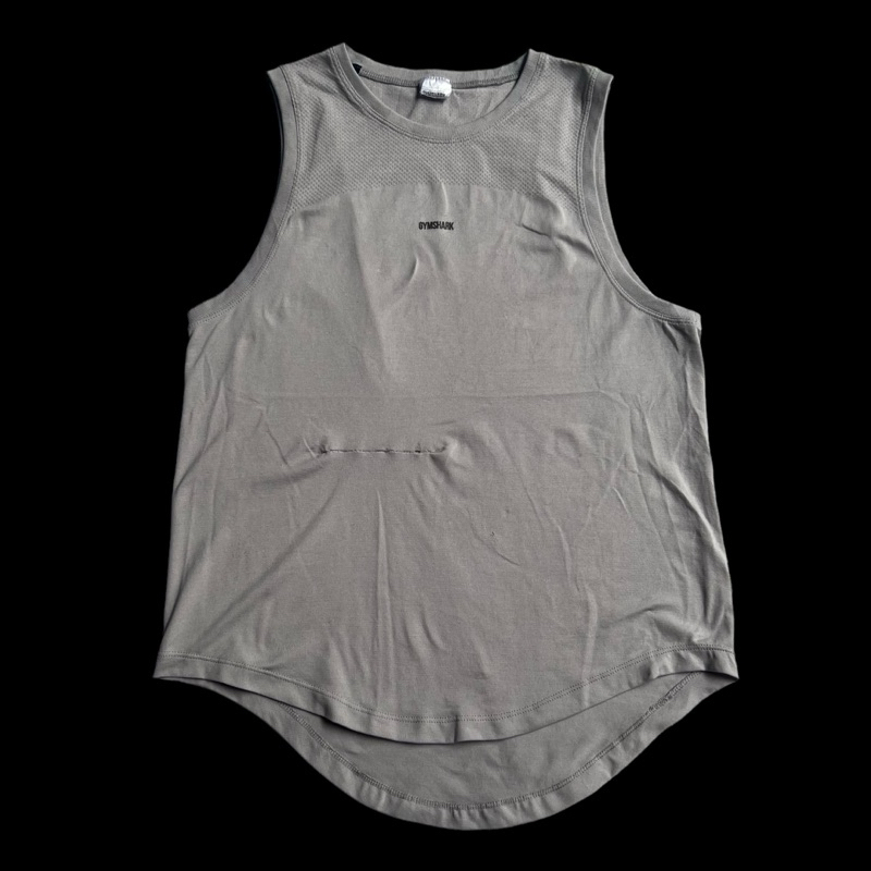 เสื้อกล้าม Gymshark มือสอง มีตำหนิ