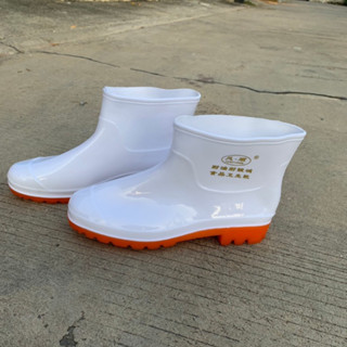 รองเท้าบูท pvc สั้น สีขาว กันน้ำ ลุยน้ำขัง เดินลุยสวน