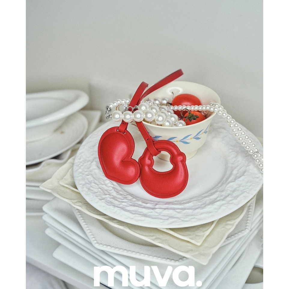 พร้อมส่ง❤️ muva heart charm | สายหนังห้อยกระเป๋า น่ารักมากค่ะ❤️