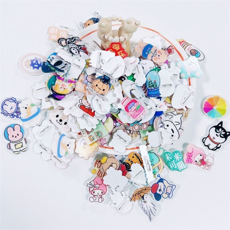 L003 เข็มกลัดอะคริลิค ลายการ์ตูน สุ่มลาย มีมากกว่า 200 ลาย พร้อมส่งจากไทย - รูปที่ 7