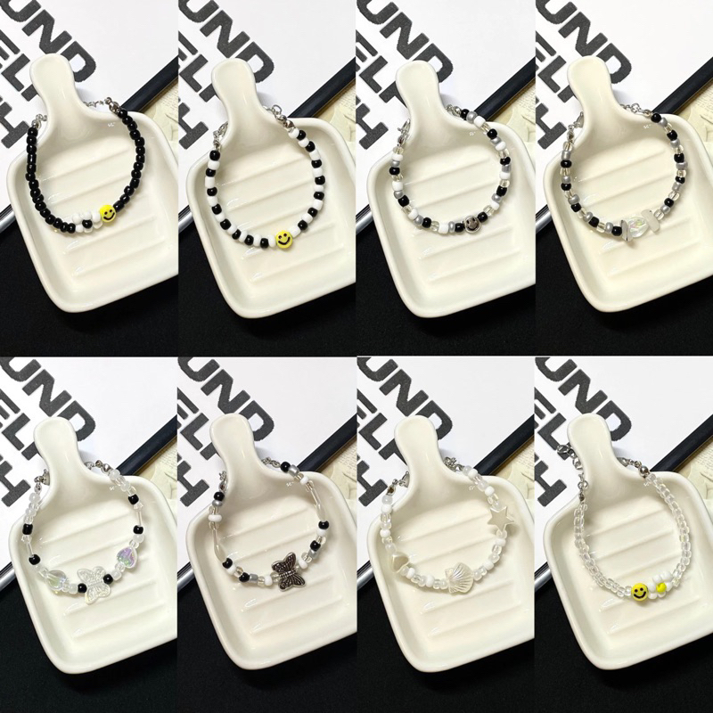 กำไลข้อมือสไตล์มินิมอล minimal มีให้เลือกหลายแบบ