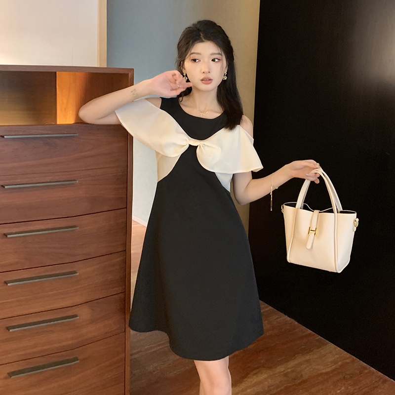 S-4XL   3 สี   เหมาะสำหรับสาวอวบ 40-90KG ชุดเดรสโบว์ ดีไซน์เปิดไหล่ น่ารัก มีเสน่ห์ เดรสปิดท้องและทำให้ดูผอม หุ่นดี ราคา ถูกที่สุด ดีลบีเคเค แกลเลอรีภาพที่ 2
