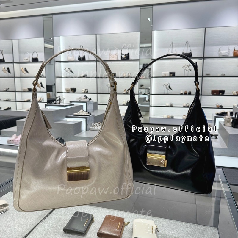 Charles&keith กระเป๋าสะพายข้าง รุ่น Charlot Hobo Bag : CK2-40840561 แท้จากชอป 100%